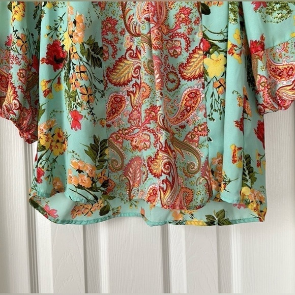 Fig & Flower blouse. Size medium. EUC - Picture 3 of 10